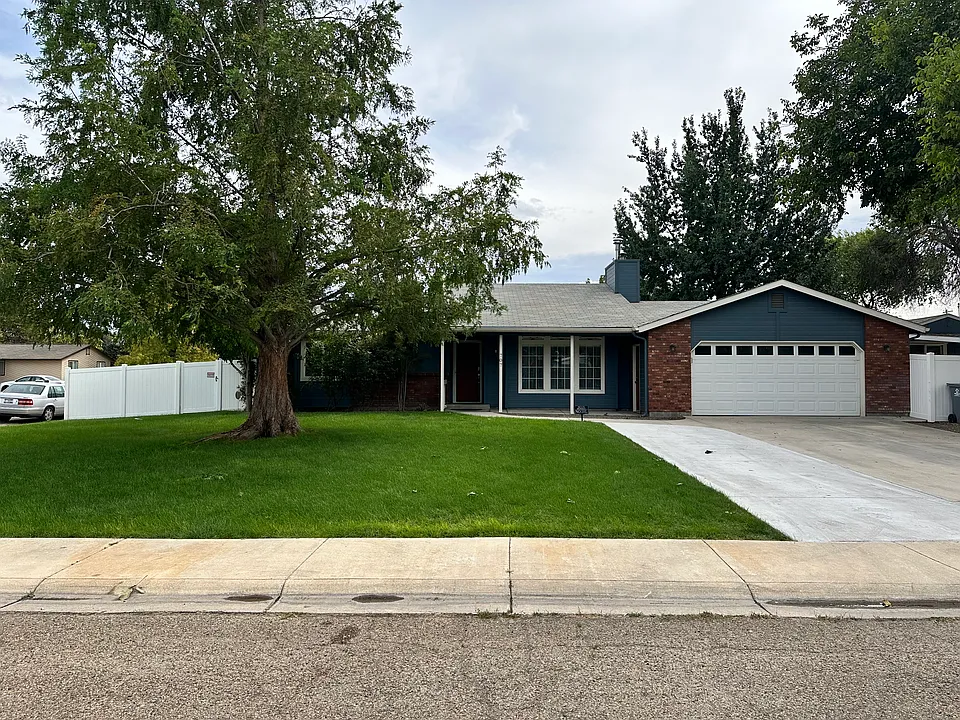 707 Meadowview Dr