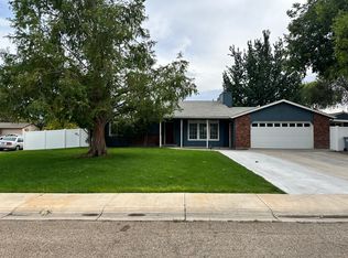 707 Meadowview Dr, Nampa, ID 83651