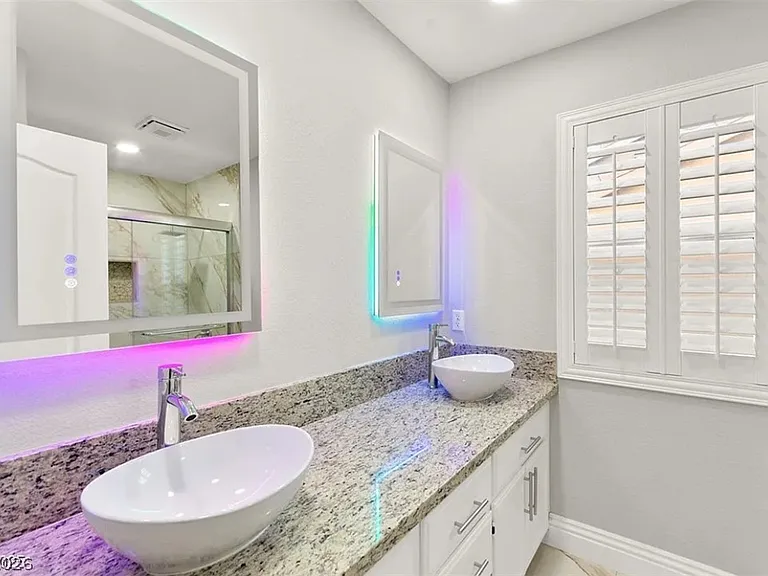8528 Sierra Cima Ln — Photo 7