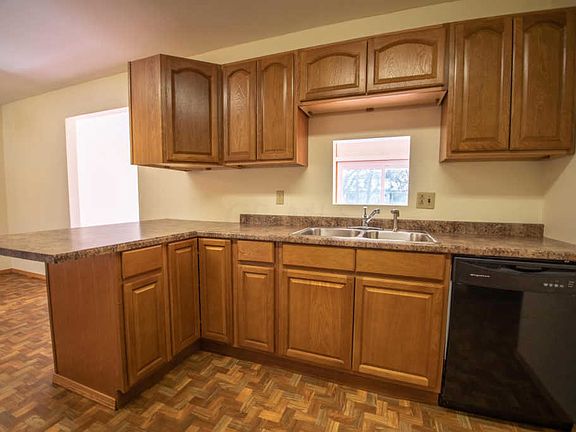 5th image of 719 Kienle Ave