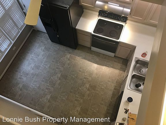 3rd image of 1020A Winged Foot Ct