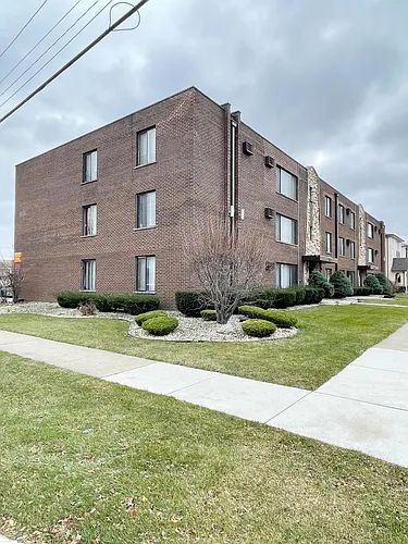 10505 Parkside Ave #2F Photo 1