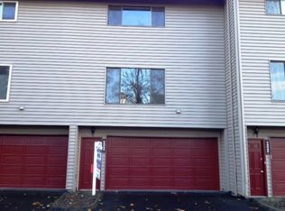 24044 NE Treehill Dr, Wood Village, OR 97060
