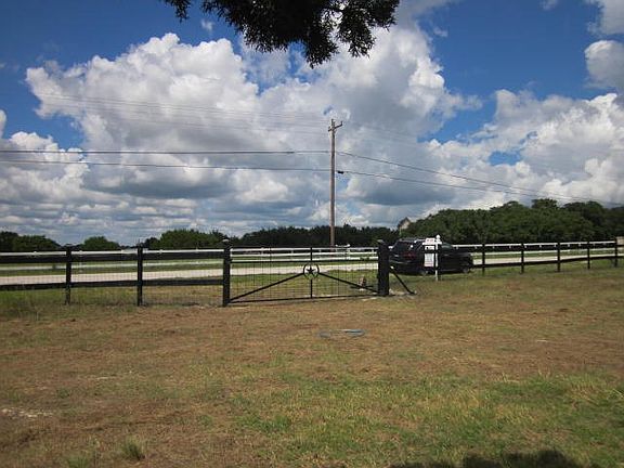 2nd image of 130 Sundance Trl