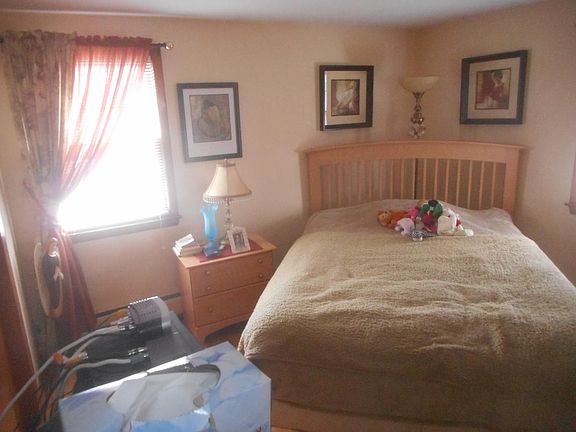 King Size Bed in Bedroom