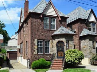 4534 157th St, Flushing, NY 11355