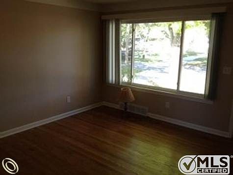 GARFIELD LIVINGROOM.jpg
