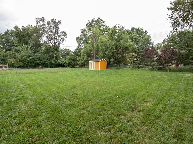 7430 Reeds Ln — Photo 22