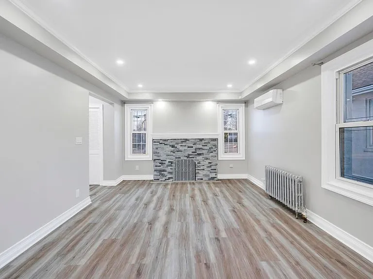 220 Grand Ave #1 — Photo 6