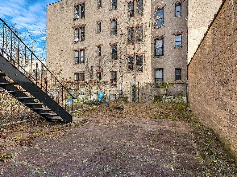 43-17 28th Ave #1R — Photo 2