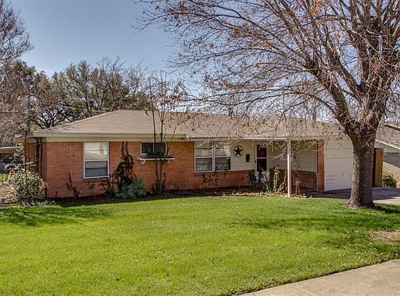 2nd image of 8275 Longford Dr