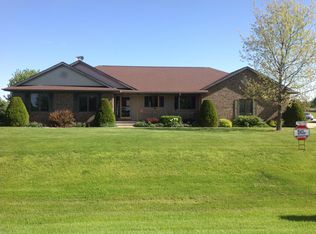4132 Cedar Heights Dr, Center Point, IA 52213