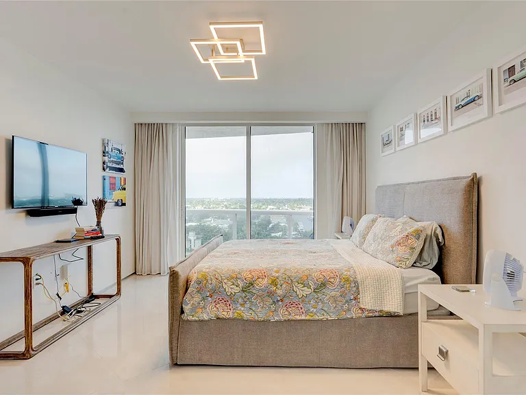 4240 Galt Ocean Dr #1006 — Photo 13