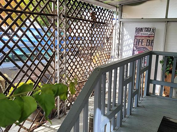 3rd image of 413 San Carlos Dr