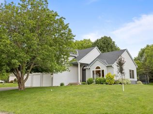 6360 Teton Ln, Chanhassen, MN 55317