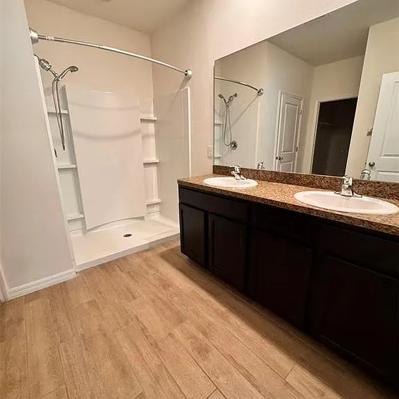 8244 SW 60th Rd — Photo 4