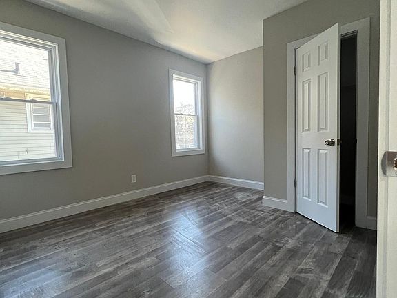 4th image of 2158 Elizabeth Ave #2-F