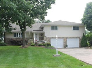 6141 Cherry Hill Dr, Columbus, OH 43213