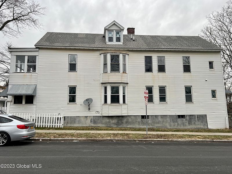 2nd image of 50 WALTER Street