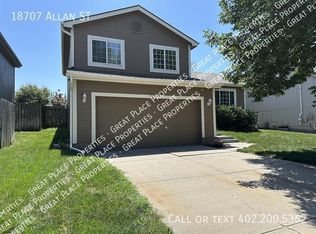 18707 Allan St, Omaha, NE 68135