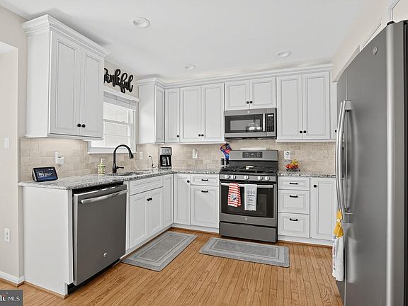 3rd image of 46701 Corkwing Sq