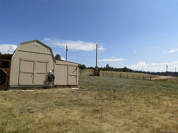 5th image of 964 Hidden Valley Dr