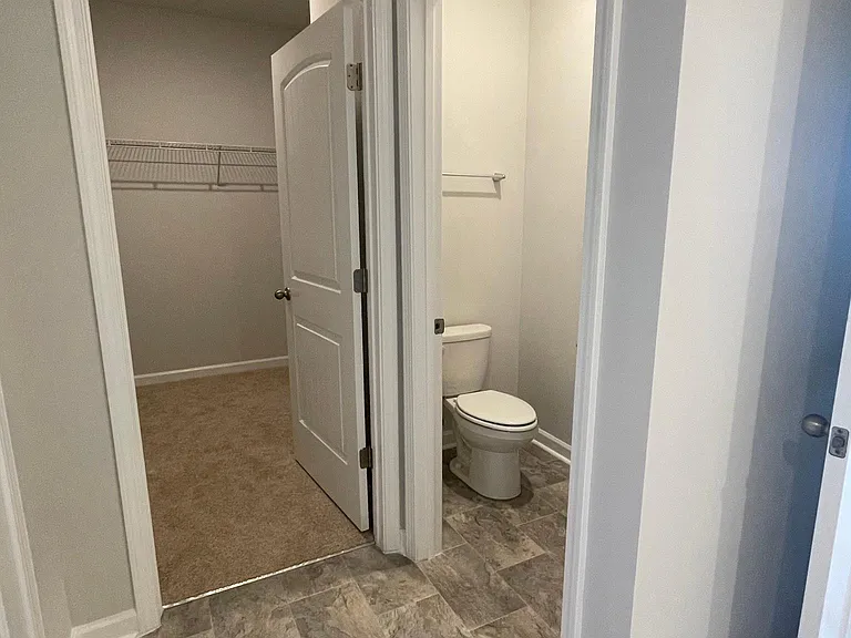 114 Olivia Cir — Photo 8