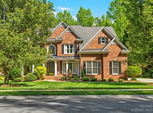 3809 Fawn Hill Rd, Matthews, NC 28105