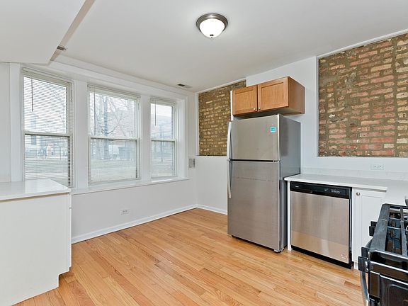 2nd image of 2141 N Sawyer Ave #G