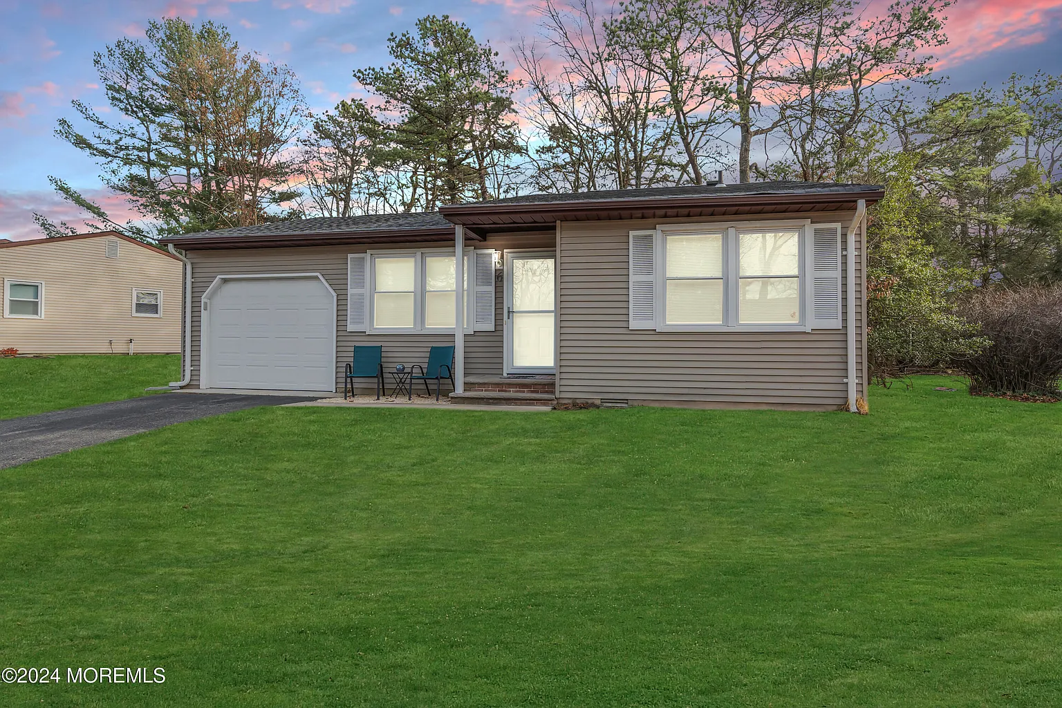 6 Longwood Drive #72 photo 1
