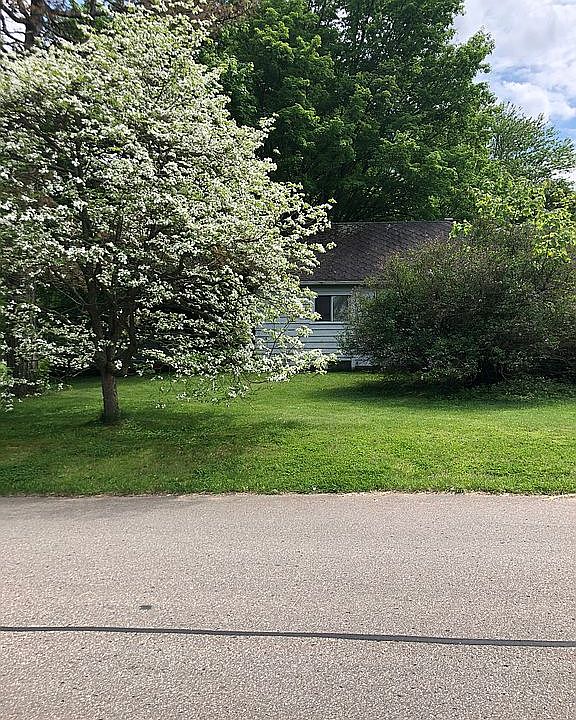 1st image of 8113 Newells Ln