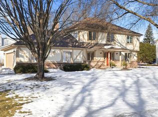 2605 Zircon Ln N, Plymouth, MN 55447