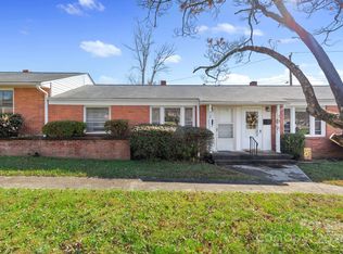 71 Trowbridge Ln, Brevard, NC 28712