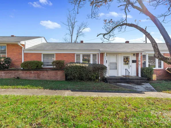 71 Trowbridge Ln, Brevard, NC 28712