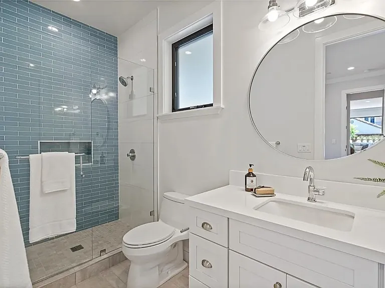 358 Iris St — Photo 28