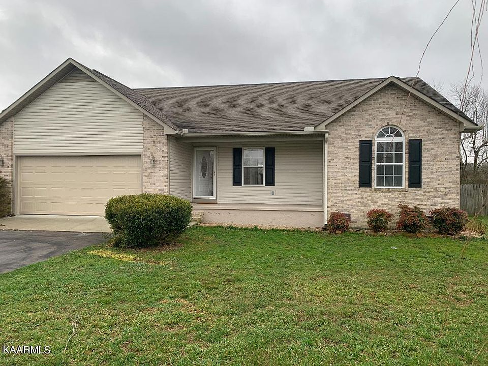 1st image of 94 Lakyn Dr