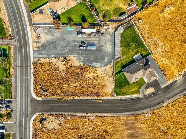 7828 NE Blackbird Loop, Moses Lake, WA 98837