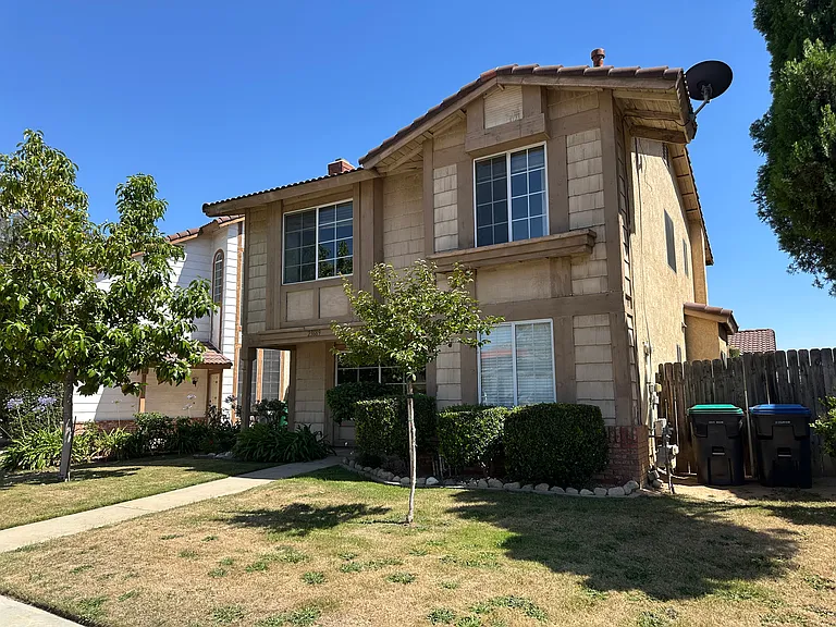23689 Parkland Ave — Photo 14