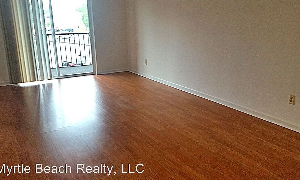 2nd image of 1101 2nd Ave N APT 1007
