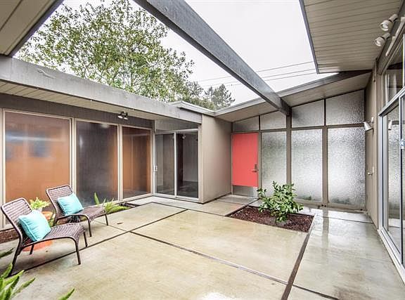 4th image of 1114 Hollenbeck Ave