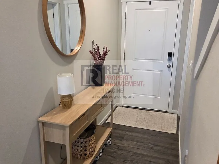 6032 Addison Rd SW — Photo 5