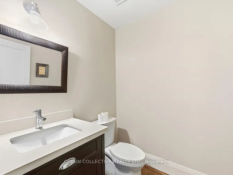 79 Wilson St E — Photo 36