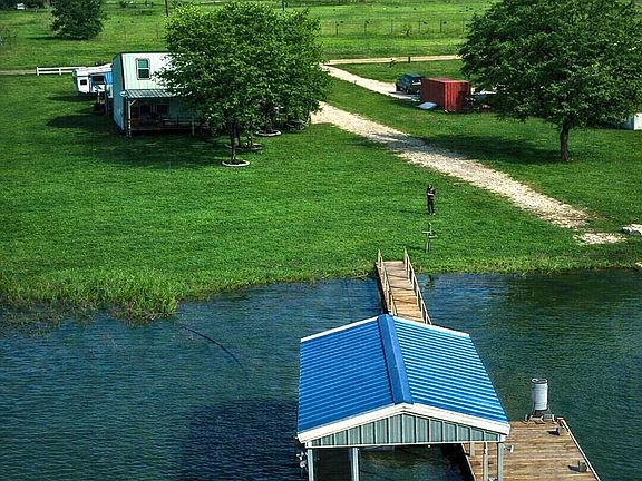 2nd image of 211 County Road 541