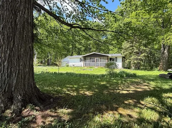 2192 School Ln, Sturgeon Bay, WI 54235