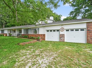 2209 State Highway Dd, Marshfield, MO 65706