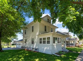 204 Jefferson St, Hudson, IA 50643