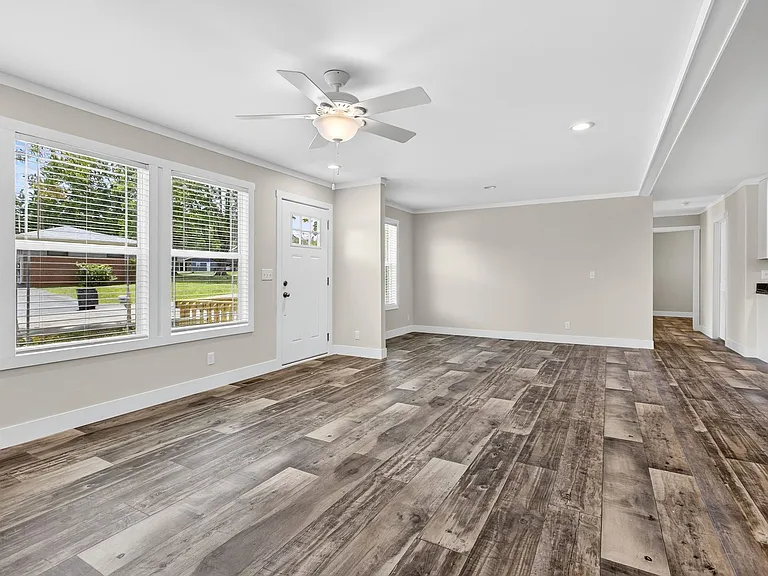 6683 Gary Ln — Photo 10