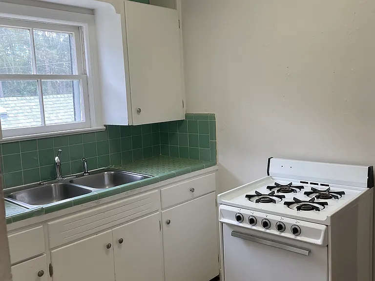 730 NE 10th Ave #A1 — Photo 3