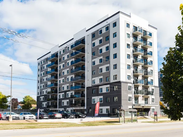 595 Strasburg Rd Unit 501, Kitchener, ON N2E 0J7