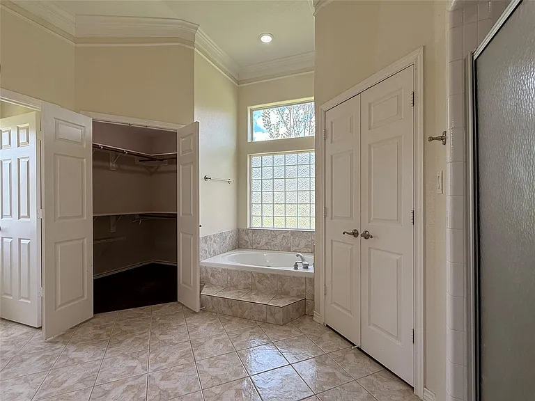 1702 Fantasy Woods Dr — Photo 12